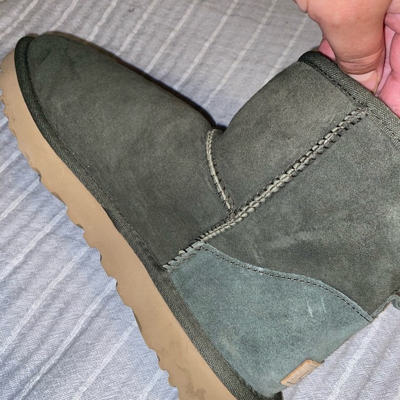 UGG Classic Mini boots, size 10 women’s. - Picture 5 of 7